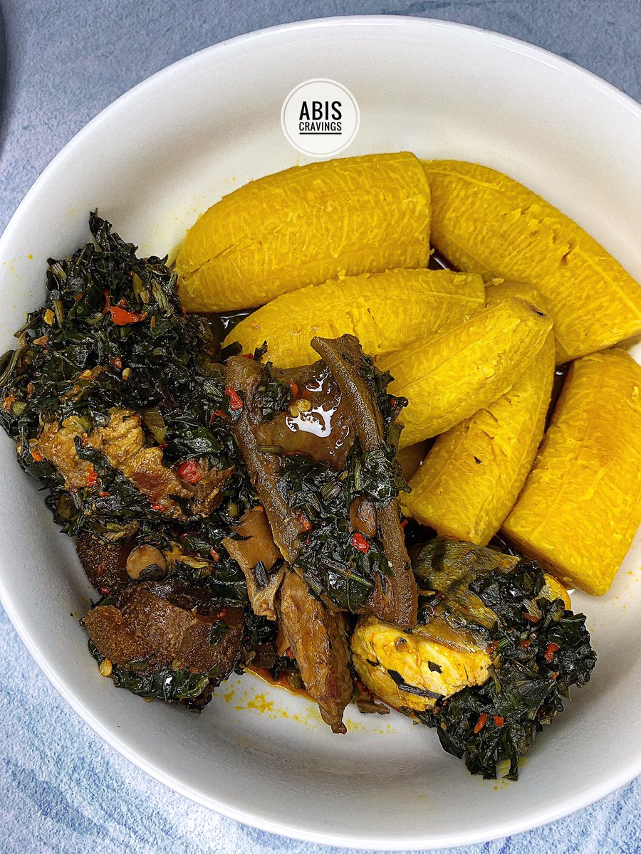 Abisola_Ismat's tweet photo. My husband wanted something a bit different from what we’ve been eating.
This meal reminds me of childhood when my mom used to make it for us to school, loved it so much and I enjoyed it so much tonight too🤭.
My husband cleared his plate 👍❤️ https://t.co/9Jh9SPkEmb