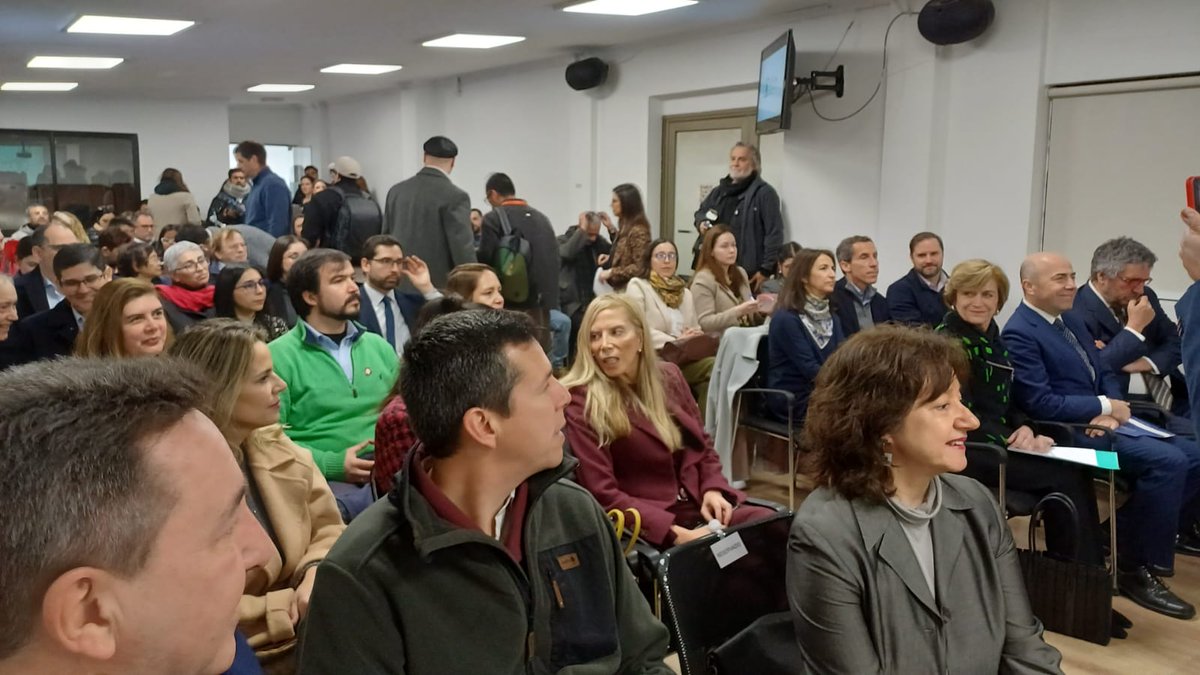 Ch_Transparente's tweet photo. 🎉 ¡Éxito total! #PactodeIntegridad Municipal 2024 Con la presencia de alcaldes y candidatos, quienes firmaron su compromiso por una gestión íntegra y transparente.
Revisa el pacto: https://t.co/KkadnQZRbx
¡Gracias a todos! 🤝 https://t.co/e3aqmESXr4
