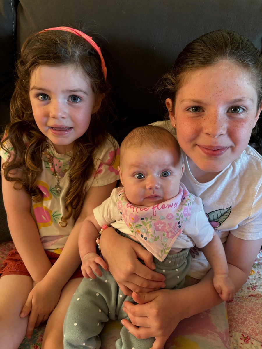 Kate &amp; Grace Egan with their 10 week old cousin Sadie Maher taking notes and preparing to be future Galway Roses! 🌹🌹🌹 #RoseofTralee