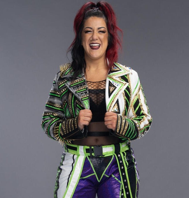 thinking about how bayley devoured these renders 😮‍💨