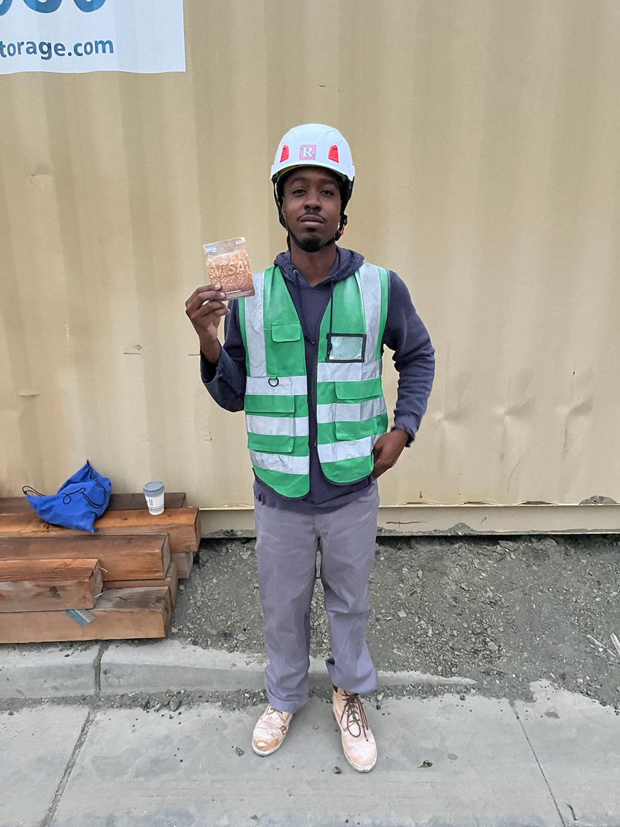 TheRaymondGroup's tweet photo. #SafetyShoutout to Journeyman Pierre Watkins at our Hunters View project. Pierre recently delivered the tailgate message to the crew and spoke about the importance of wearing hand protection. Thank you, Pierre! #BeSafeWorkSmart #RaymondSafe https://t.co/Gom5t58kps
