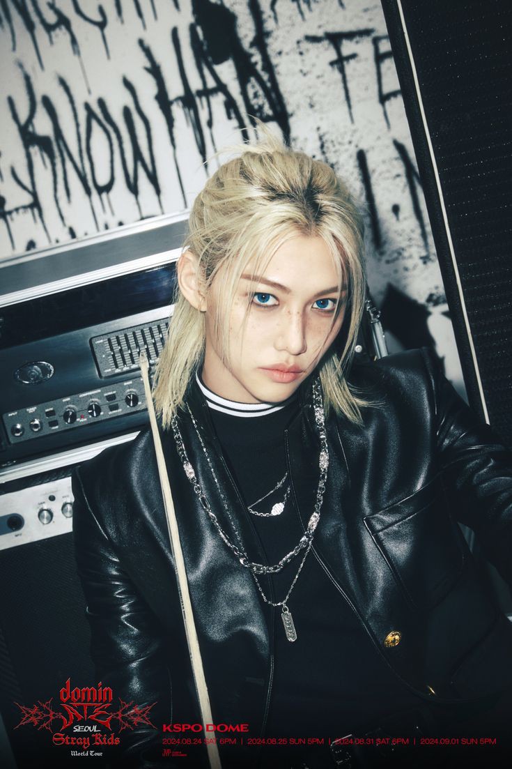 ClareStrayer5's tweet photo. Thus concept of my bias felix ✨️ dang so cute https://t.co/Ym3W8wtcxs