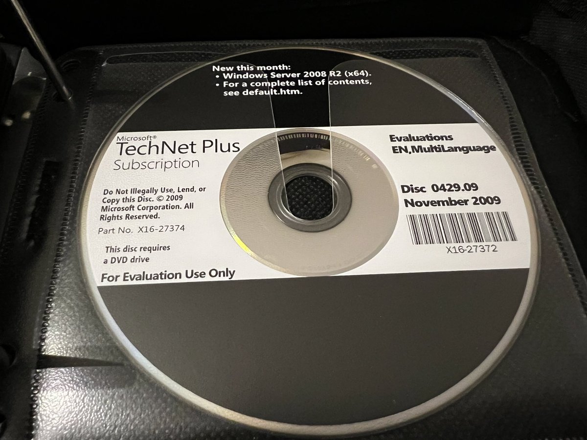 JamesvandenBerg's tweet image. In the Old days TechNet on DVD 😁
Who remember this?
#TechNet #MVPBuzz #ITPro