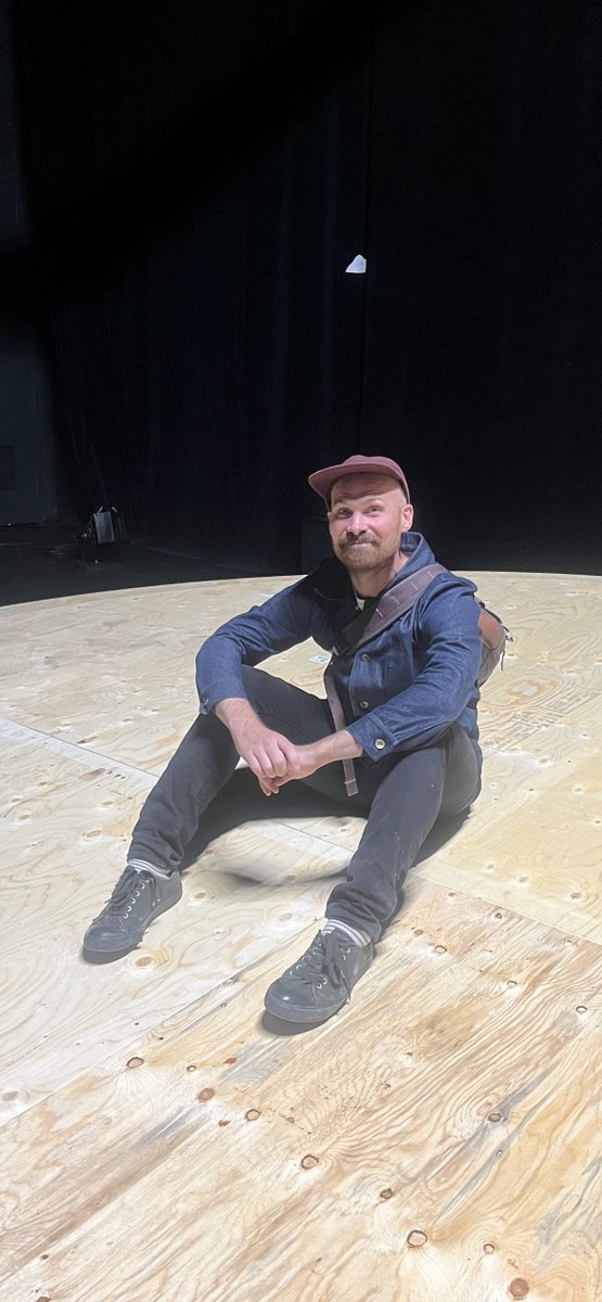 Le TDP est très heureux d'accueillir 2 compagnies en résidence de création en 24-25 : le Théâtre du Portage pour son projet 𝐿’𝑒́𝑐𝑢𝑚𝑒 𝑑𝑒𝑠 𝑗𝑜𝑢𝑟𝑠 ainsi que Surreal SoReal pour son projet 𝐿𝑒𝑎𝑟.

On leur souhaite la bienvenue, de l’inspiration et du fun ! 🔥