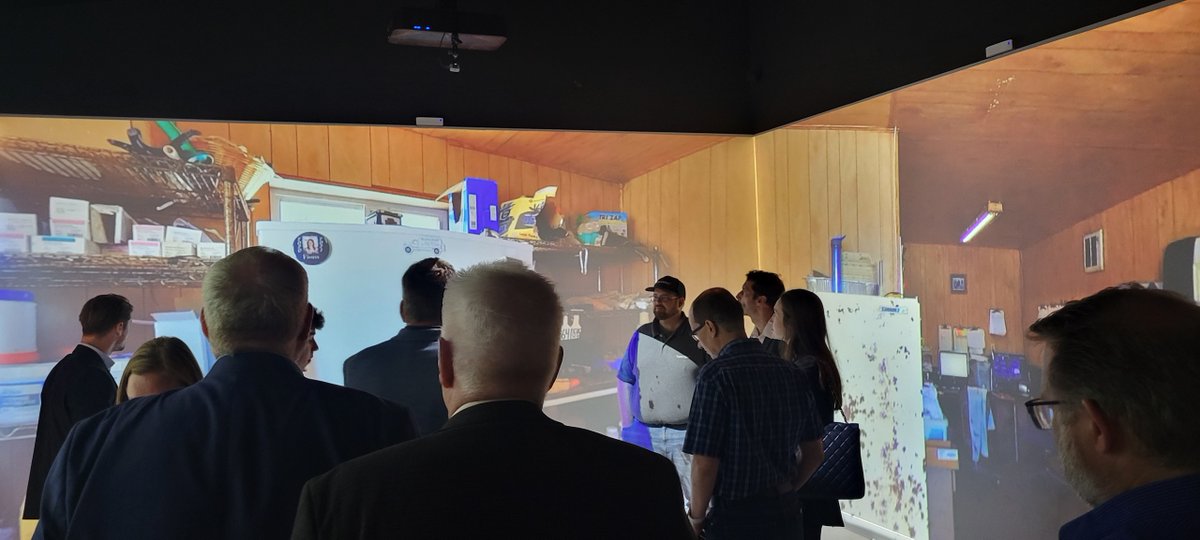 Be More Colorful tweet media