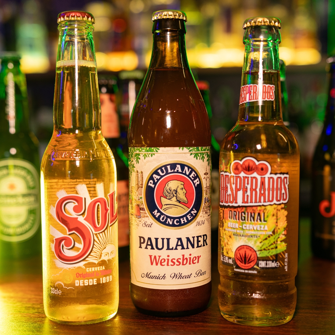🌟🍻 ¡Disfruta del verano con cerveza en Mastropiero! 🍻✨

Elige entre la frescura de Sol 🌞, el sabor auténtico de Paulaner 🍺, o el toque especial de Desperados 🌵. Perfectas para compartir momentos únicos en nuestra terraza.

#Mastropiero #Cáceres #mastropierogastrobar