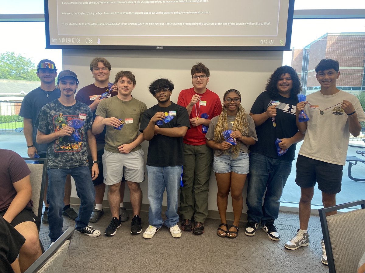 BlinnEngineer's tweet photo. TAMU Engineering Academy at Blinn-Brenham - WELCOME WORKSHOP! https://t.co/poRHWU32Ax