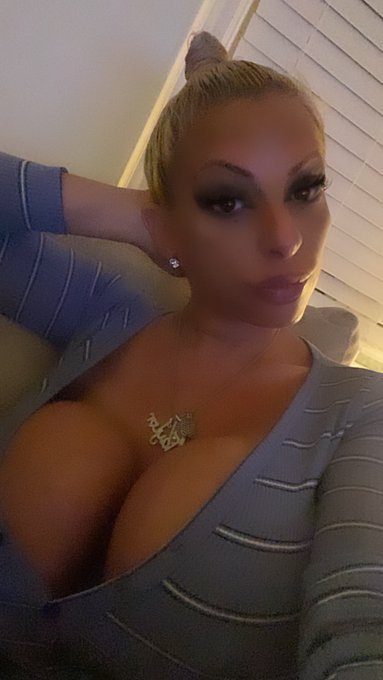 Ready for some sweet dreams, hun? 😘 Let me be the last thing on your mind tonight. 🌙 #SweetDreams #LateNightVibes<a href="/tag/xoxo"class="tags"><span>#xoxo</span></a><a href="/tag/sweetdreams"class="tags"><span>#sweetdreams</span></a><a href="/tag/latenightvibes"class="tags"><span>#latenightvibes</span></a>