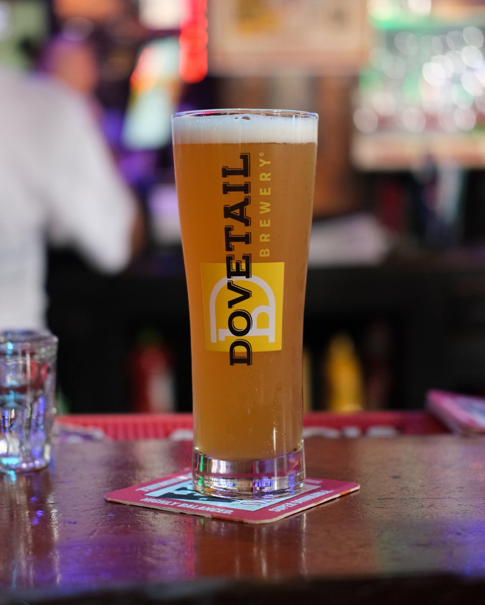 Cubs vs. Tigers tonight at 7:05pm. Go Cubs Go! ⚾️

Open daily at 11am. Delivery &amp; pickup available. Call ahead for pickup: (773) 935-1919. View menu &amp; more at chicagotoons.com

#chicagobars #wrigleyville #southportcorridor #lakeviewchicago