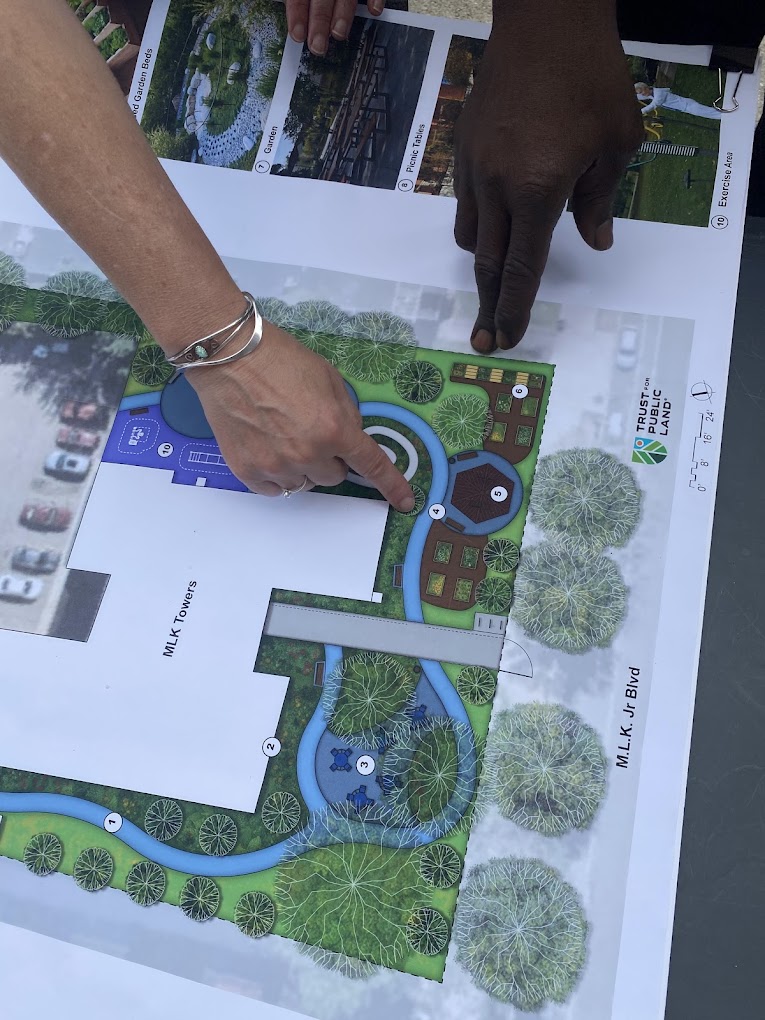 10MinWalk's tweet photo. Boston Housing Authority & the @tpl_org MA team hosted a block party, bringing residents together & involving them in decisions about parks. @BHA_Boston's #ParkEquityAccelerator work will improve access to #parks and green spaces through #CommunityEngagement! #parkequity https://t.co/sadbu3Ai3b