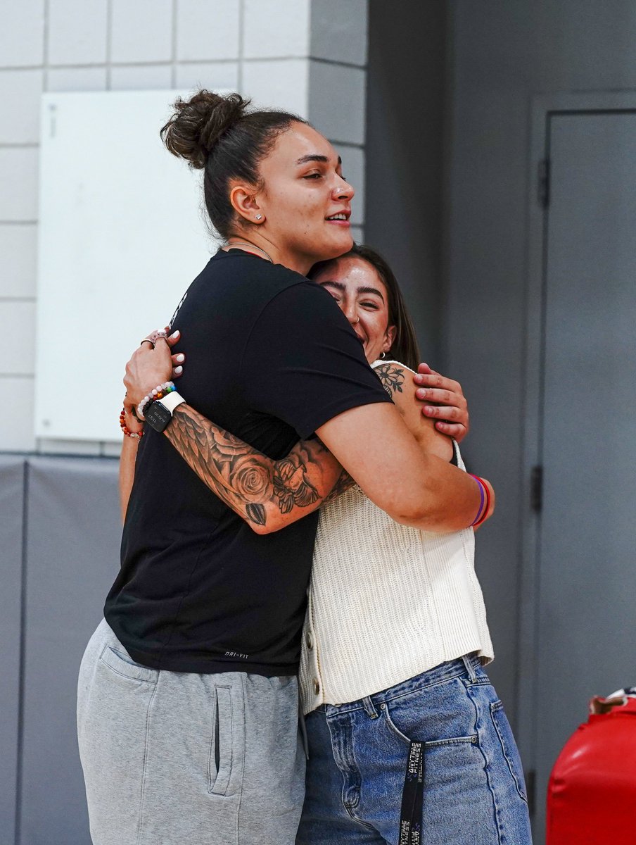 And a few old friends too. Thanks for stopping by, <a href="/JaedynDeLaCerda/">Jaedyn De La Cerda</a>.

#505SVF | #GoLobos