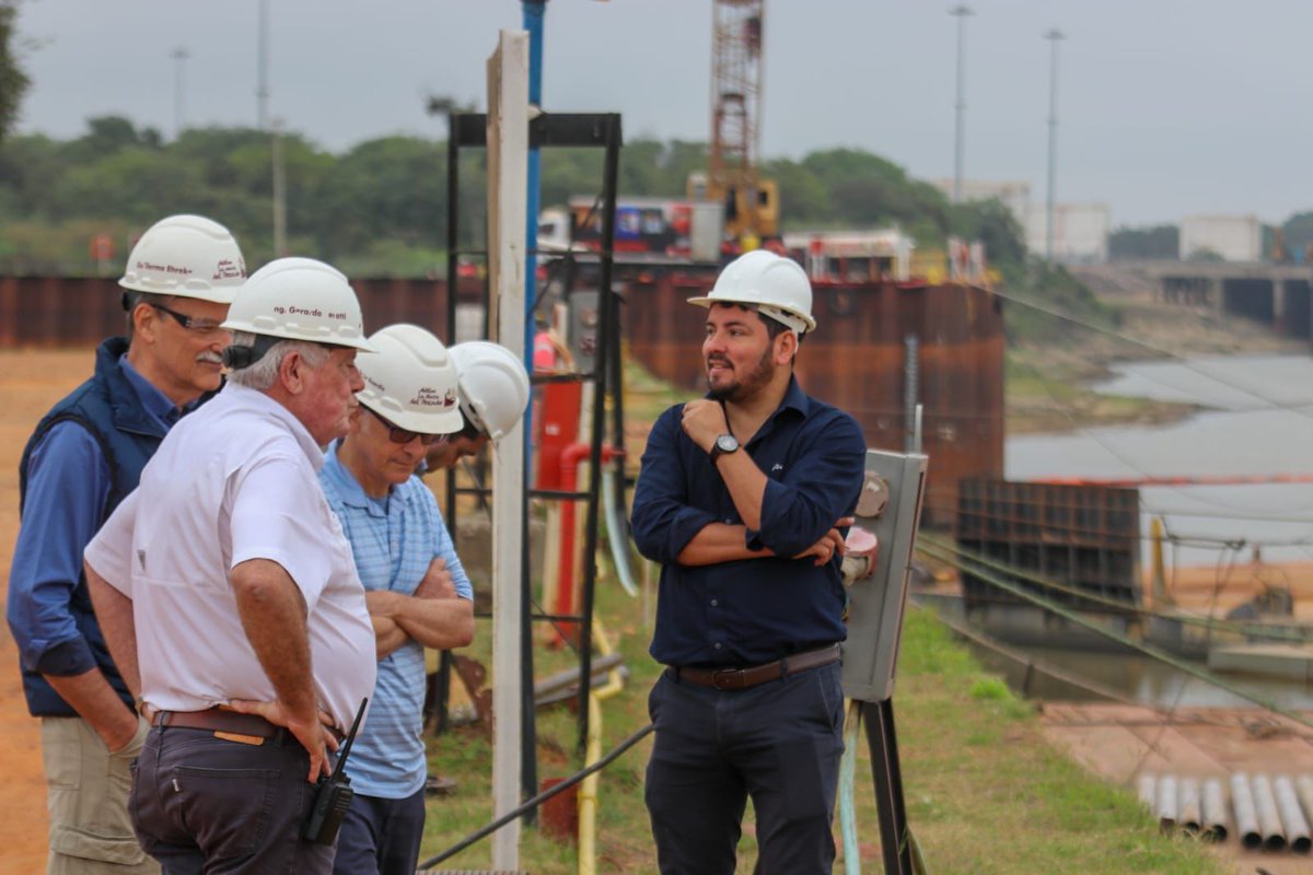 🚢 ¡Crecimiento en la industria naval!

Astillero cuenta que genera actualmente 400 empleos y en los 16 años que está en el mercado ya ha construido casi 100 embarcaciones, demostrando la capacidad y excelencia de la mano de obra paraguaya.

👉bit.ly/4dQRcWx