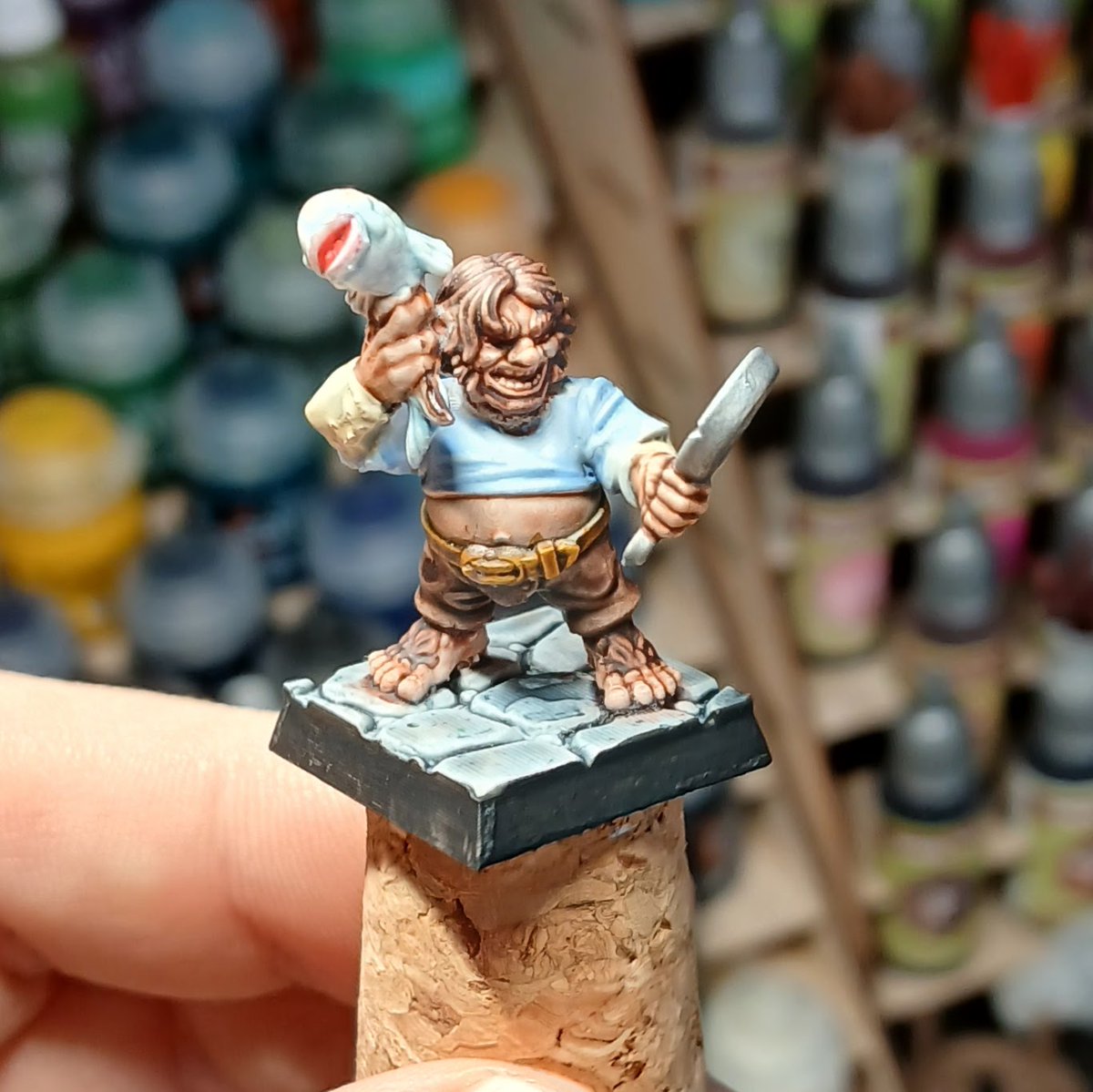 EricJ10448's tweet photo. A fish wielding Halfling from @VaevictisMinis I will be adding him to my @onepagerules halfling army as a drunkard.

#3dprint #3dprinting #miniature #minatures #dnd #onepagerules #halflings #hobbit https://t.co/ckodWgb1xz