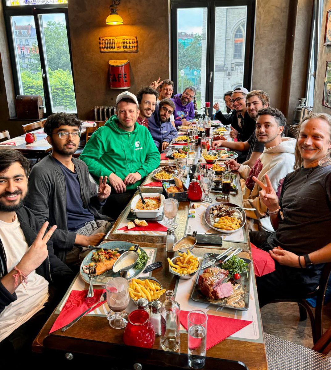 chiefmohitbhat's tweet photo. 🚀 Thrilled to share some recent wins in Brussels, Belgium! It’s been an incredible journey of innovation and growth. Let’s dive in! 🧵👇
#web3 #win #ai #europe #ethcc #ethglobal #ethcc7 https://t.co/OJly6k5axV