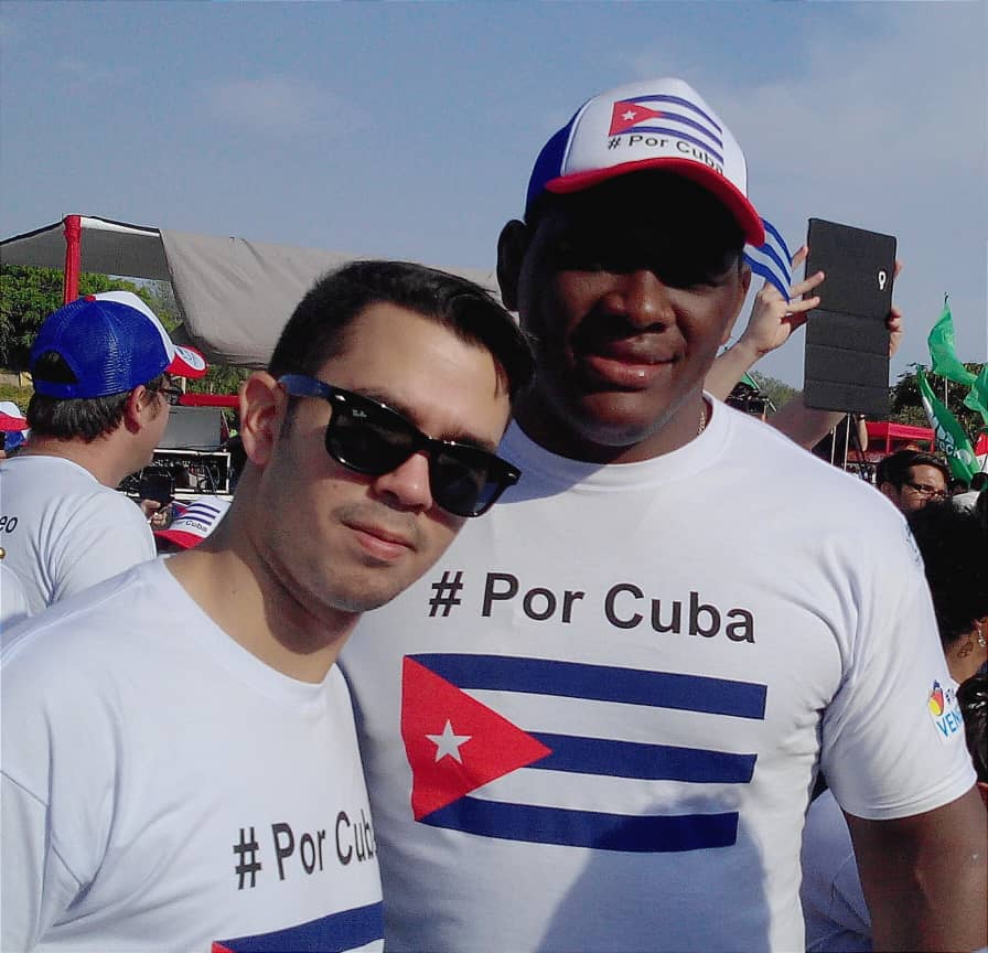 Cumple 42 años el hombre que no cree en rankings, ni pronósticos. Mijaín López, Pentacampeón Olímpico, es leyenda.

Felicidades campeón. #Cuba