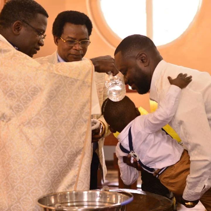 daniel_muanda's tweet photo. Genèse de l'initiation chrétienne de mon filleul. Heureux ton jour d'entrée dans la dimension divine et éternelle.
#JS8Chretien
#paroissesacrécoeur https://t.co/Q9K0YOPmQb