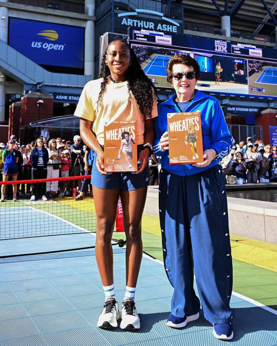 Coco Gauff Fans 💜 tweet media