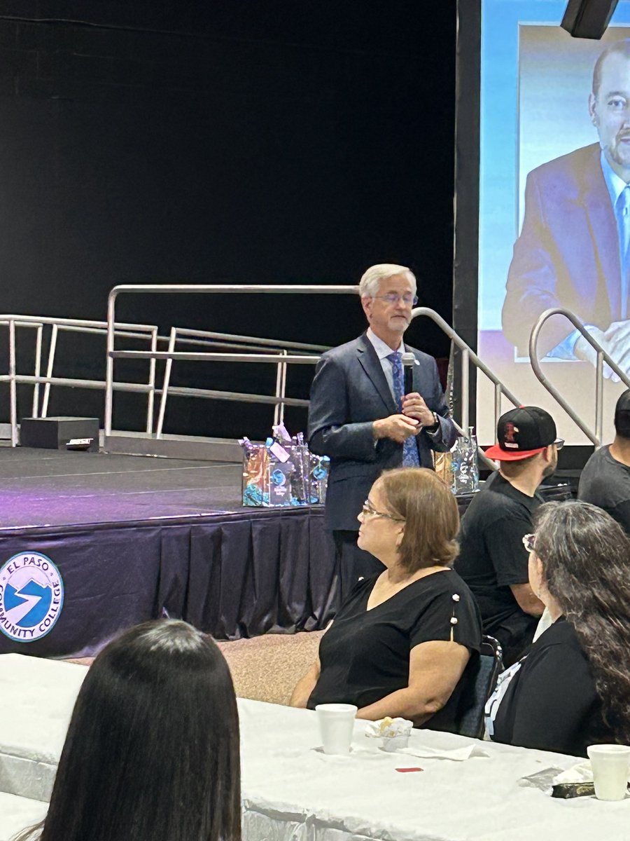 #EPCC proud! Dr. Smith welcoming the newly hired faculty to this new AY 24-25 academic year! ASC is packed with more than 100 new PT and FT faculty to our EPCC faculty ready to serve our students!