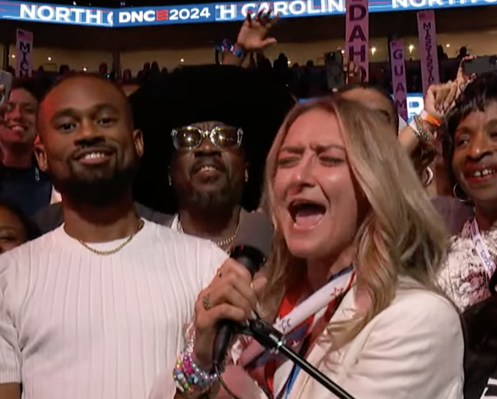 Yes, that is Anthony Hamilton #DNC