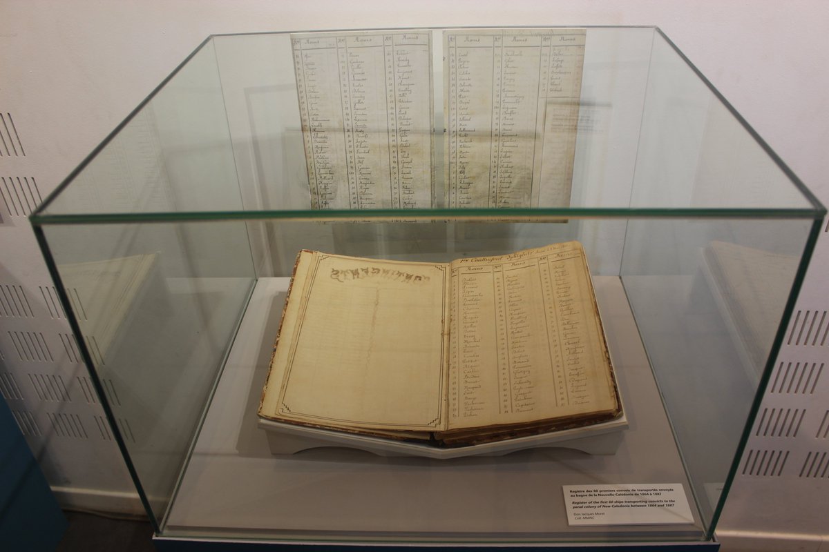 MuseeMaritimeNc's tweet photo. Nos premiers visiteurs découvrent la nouvelle exposition "L'Iphigénie, un premier convoi vers la Nouvelle-Calédonie" !
Pourquoi pas vous ? Le musée a le plaisir de vous accueillir le mercredi, vendredi et samedi de 9h à 16h. https://t.co/L0Z9QWrXxC