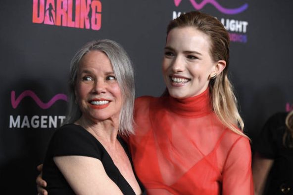 forbhershey's tweet photo. #BarbaraHershey @BarbaraHershey8 at the Premiere of the new movie #StrangeDarling https://t.co/3IYBSdgnPT