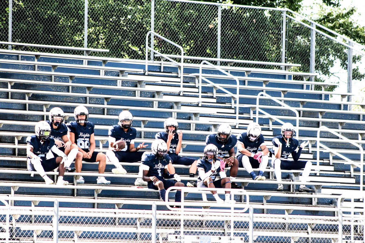 rashad2Waller's tweet photo. 1 week until the city turn up🔥! #loynorrix #AGTG @loy_norrix https://t.co/kgjBqFbNNX