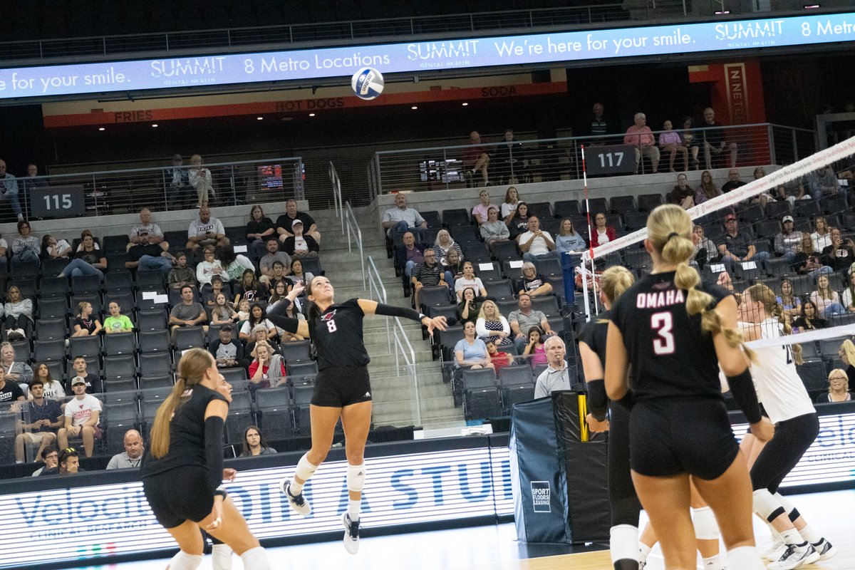 Some more scenes from the scrimmage👀

#OmahaVB