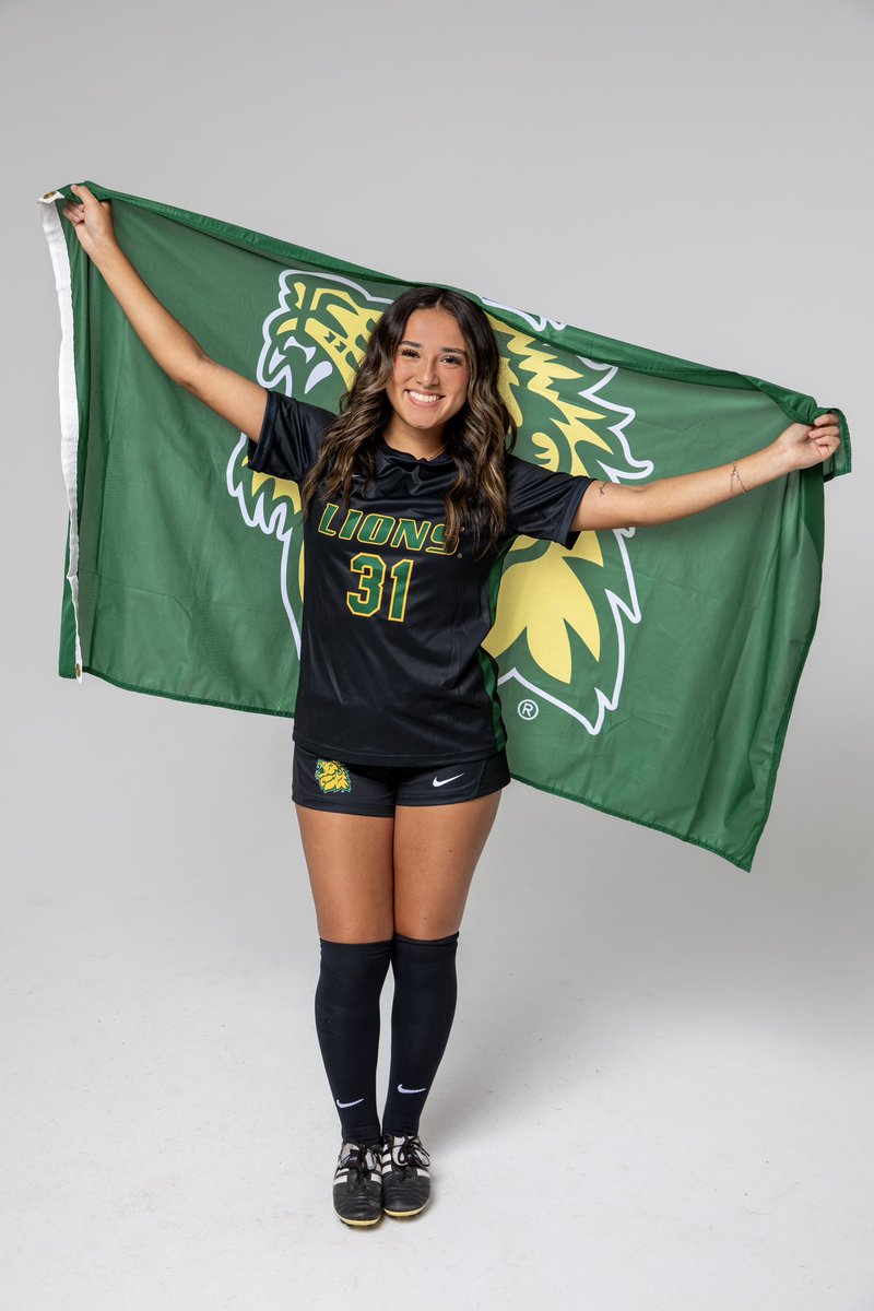 kaylietorres_'s tweet photo. year 1 let’s gooo🦁 https://t.co/HdEQpb1gFo
