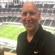 kenthomson87's tweet photo. It's #FatTuesday @sportsxradio w/ @kenthomson87 back on @kxnt #NewsTalk840 @PSR_law Studios #LasVegas w/ guests #AdamJohnson Mgr. @cityofhenderson #PaseoVerde @LittleLeague &amp; #MarkOHubbard #Author #Ara #AraParseghian @NotreDame &amp; @TCMartin21 6-8 PM PT @Audacy #WORLDWIDE APP! https://t.co/BZXSJY1fbb