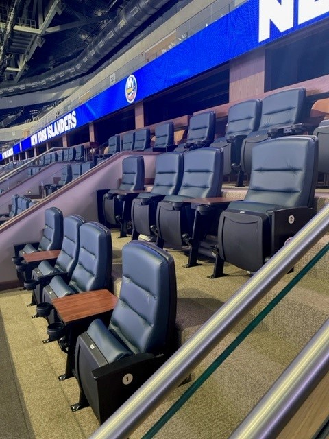 sunsetGOs's tweet photo. WTS / Pitchbook Suite @ UBS Arena Belmont, NY - SEVENTEEN [RIGHT HERE] WORLD TOUR IN U.S. NIGHT 1 (OCTOBER 25) 10/25 Day 1

Looking for Carats to share a suite!

RSVP form: https://t.co/4ImgWOUKw4

Paypal available!

#SEVENTEENTICKETS #SEVENTEEN #SVT_RIGHT_HERE_IN_US New York RT! https://t.co/ck6iP3NOqu