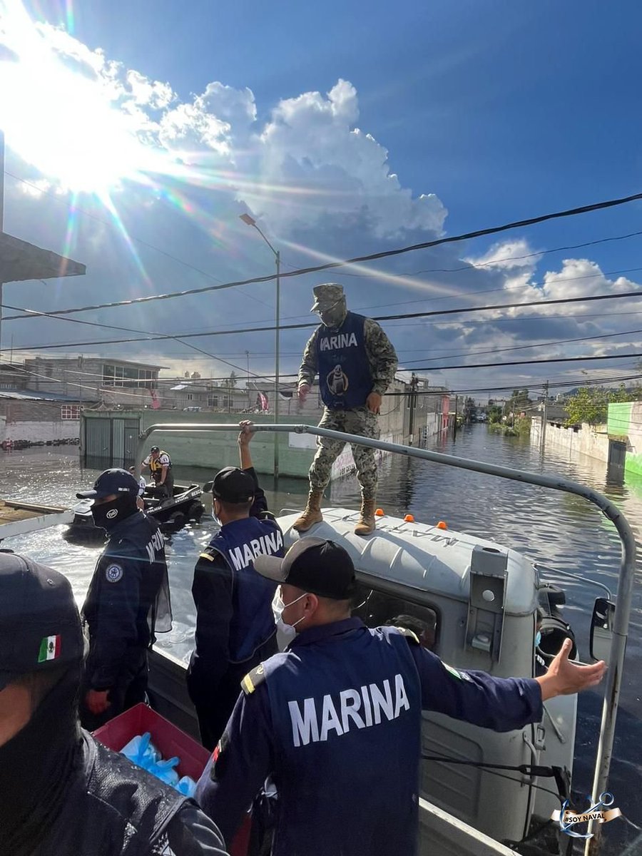 IxtapalucaAntes's tweet photo. Activan #PlanMarina en fase de #Auxilio a la población afectada por las inundaciones en #Chalco, Estado de México, donde nuestras brigadas de apoyo móvil apoyan al traslado de personas y víveres, abordo de vehículos tipo #Urales todoterreno. https://t.co/qZrSaGThAR