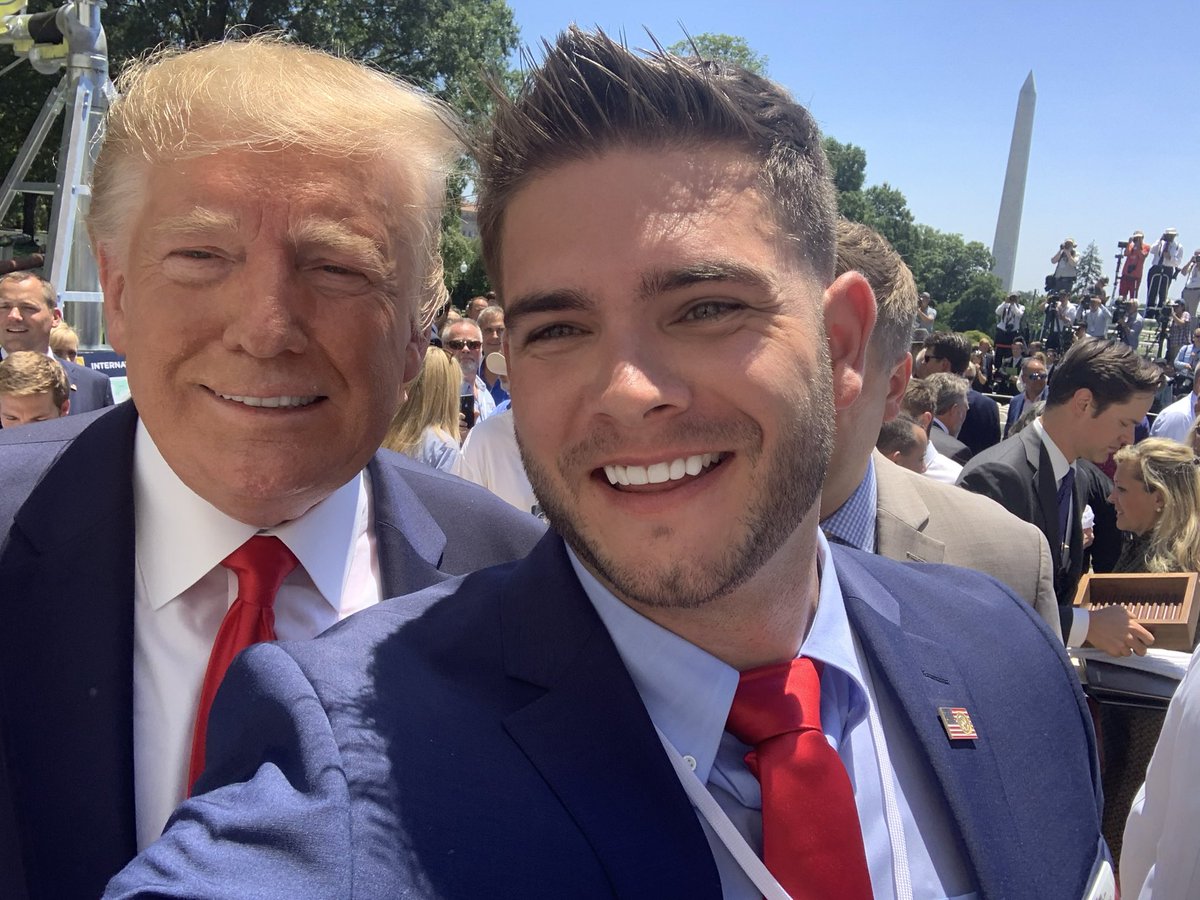 Colin Wayne tweet media