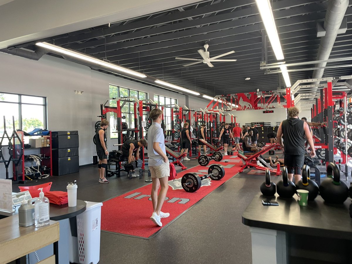 Cohutta (@cohutta7) on Twitter photo Great visit today at Newberry college with <a href="/CHutchxc/">Coach_HutchXC</a> <a href="/NewberryTFXC/">Newberry Track & Field / Cross Country</a> Great visit today at Newberry college with <a href="/CHutchxc/">Coach_HutchXC</a> <a href="/NewberryTFXC/">Newberry Track & Field / Cross Country</a>