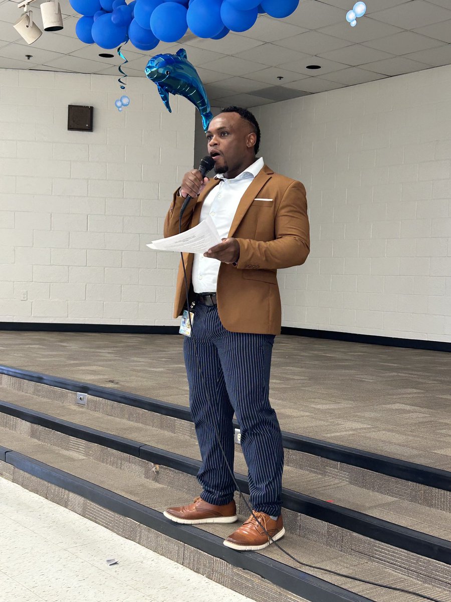 qpipkinsMEd's tweet image. Our first PTA meeting at @HARLLEEDISD  was a huge success! Our Hawks and their parents showed up ready to support us in #levelingup! Building community definitely goes a long way! @TeamDallasISD @RubyRamirezDISD @N_Bernardino