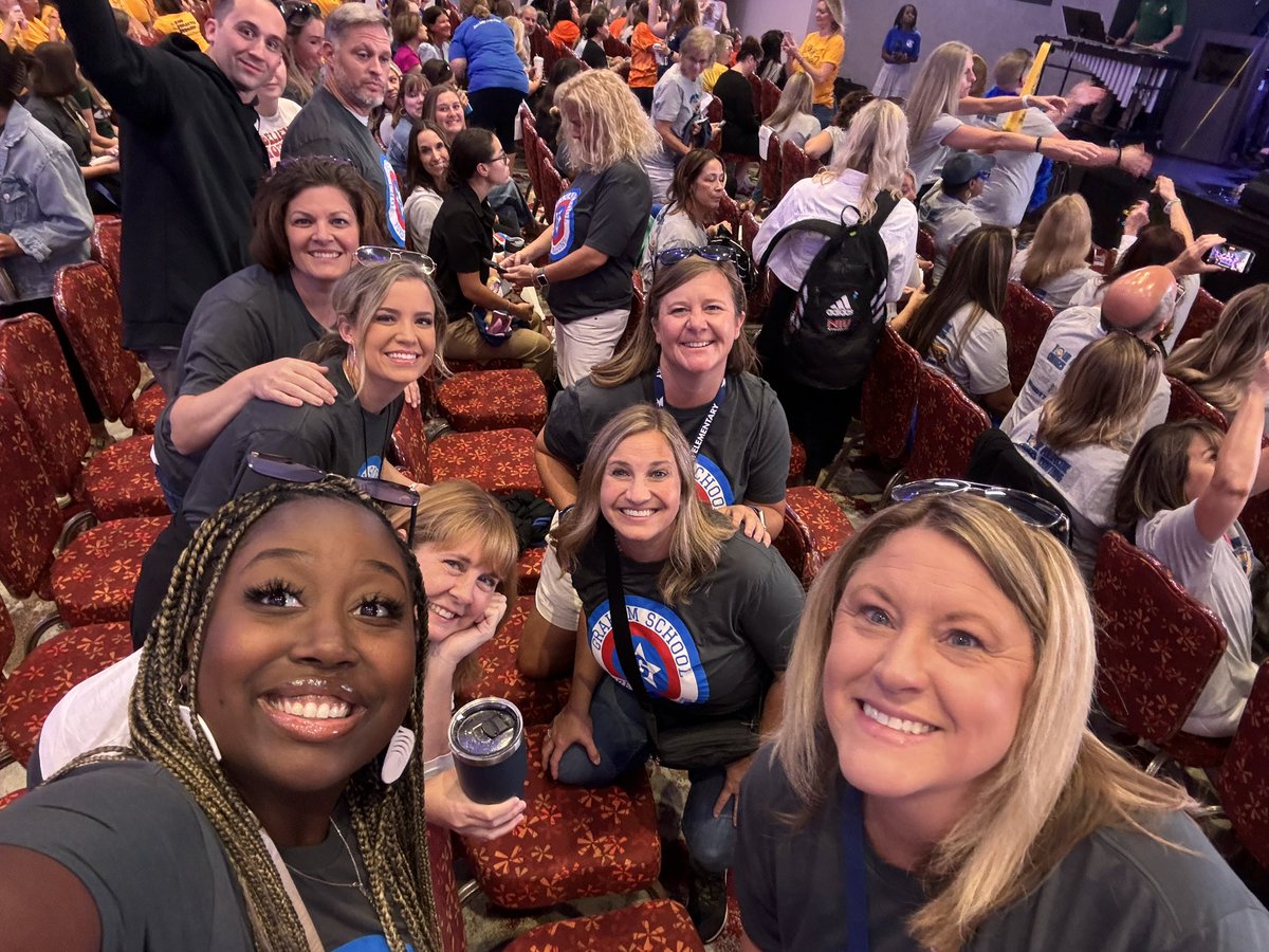 Rachel Witkowski tweet media