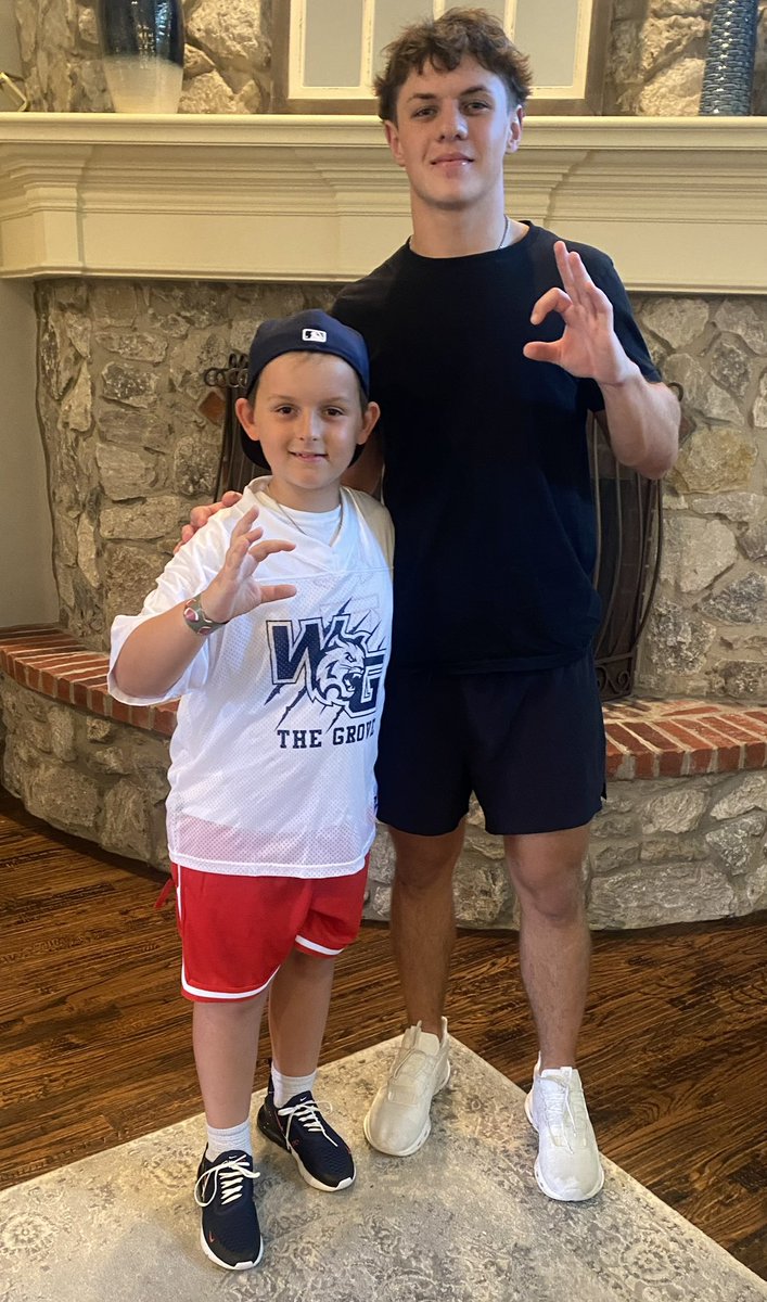 Had a great time meeting my Claw Crew buddy Christian. Can’t wait for the season! <a href="/WGHSFootball/">Walnut Grove Football</a> <a href="/WGHSboosterclub/">The Grove Gridiron Club</a>