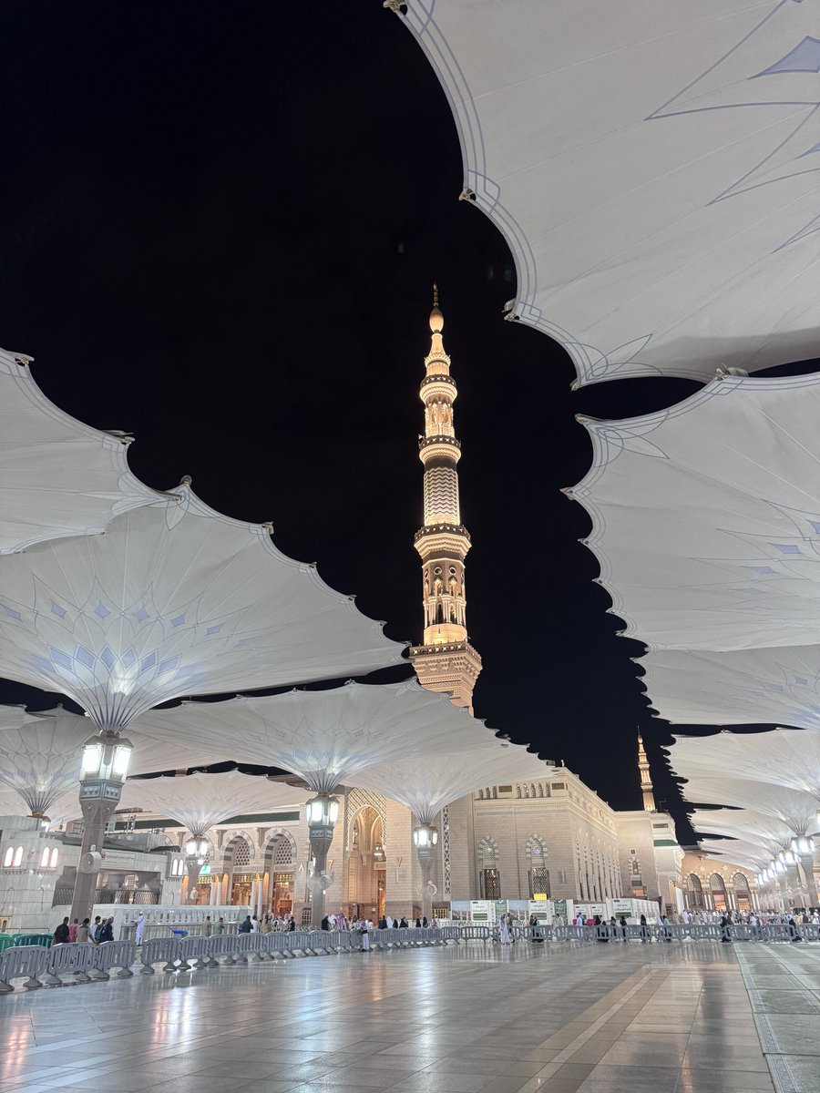 دعـوه لمتابعيني.🤍
ولأن الحُب دعاء .. 
اللهُم حقق أحلامهم المنتظرة ، دعواتهم المتكررة ، أمنياتهم المخبأة ، راحتهم وتوفيقهم وسعادتهم ، اجعل لهم يارب رحمة منك بإستجابه إلهي اجعلهم أسعد خلقك واكثرهم حظاً وأرفعهم قدرًا وأجملهم حياة ولاتُحني لهم ظهرًا ولاتكسر لهم قلبًا 🤍.