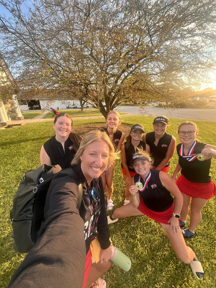 TriadGirlsGolf's tweet photo. 🖤♥️Madison County Invitational♥️🖤
3rd place in the Large School Division with a 374 (5th overall) 
⚫️Alexa Shreve 83 - 6th in large school
⚫️Kylie Miller 87 - 8th in large school with an 18 hole PR https://t.co/7jOGUVNrFw