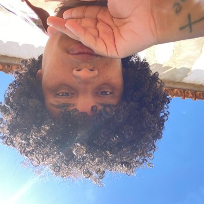 S2Cristina's tweet photo. #NovaFotoDePerfil https://t.co/V5gmmrZ0Cf