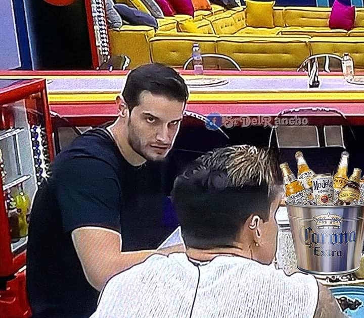 cuando es tu turno de fumar y tu compa se pone a hablar y no lo gira