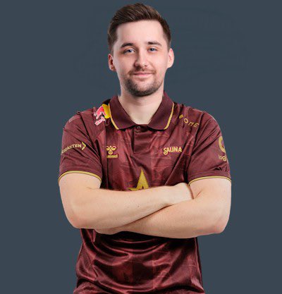 launders tweet media