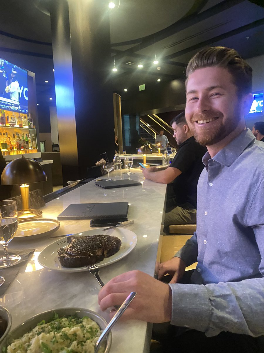 Jgoode33bruh's tweet photo. Live. Laugh. Steak @jackfduffy https://t.co/Jujtc2YlQw