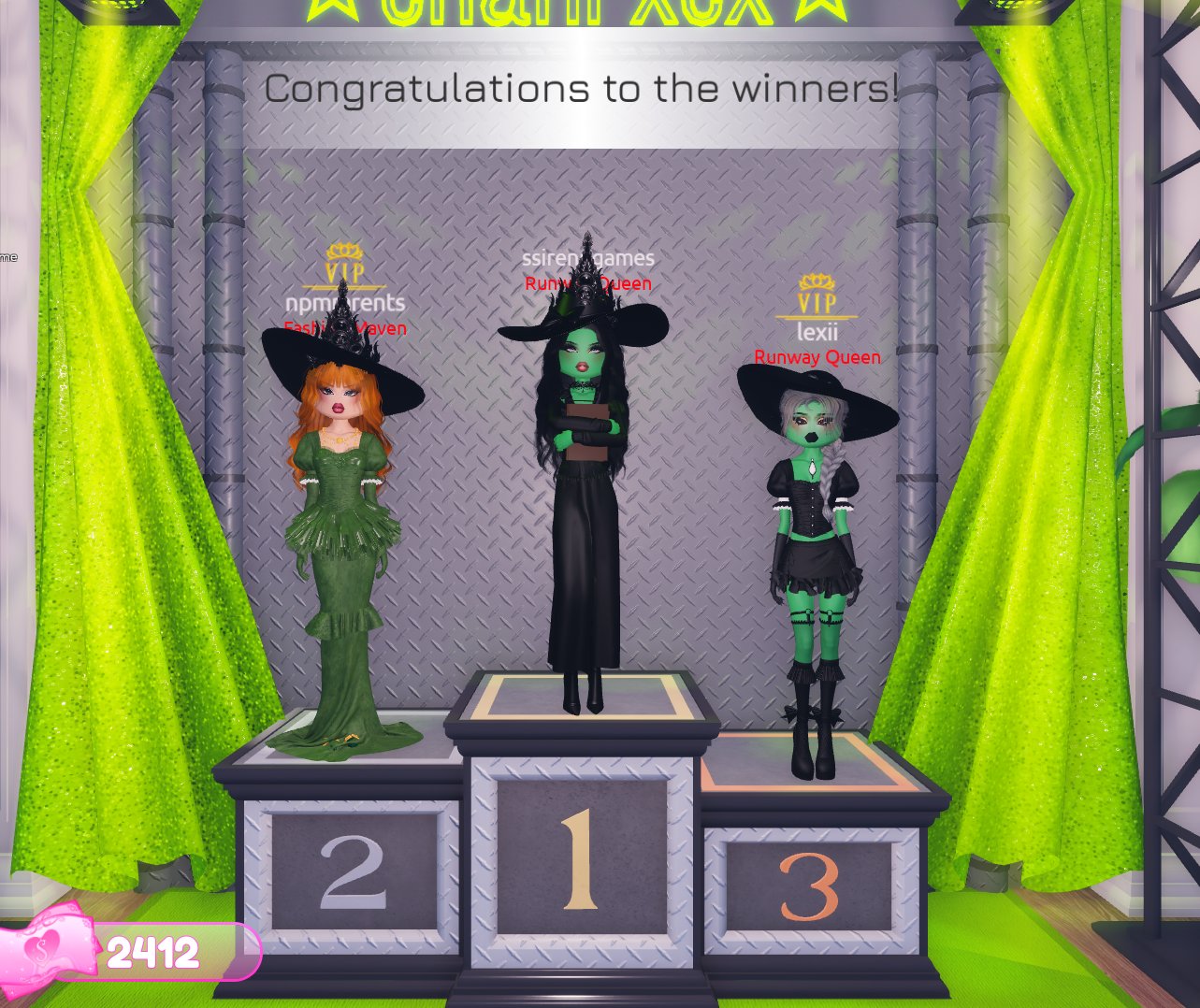 Siren✨ on X: &ldquo;theme was witches. i did elphaba from wicked. WHO 
