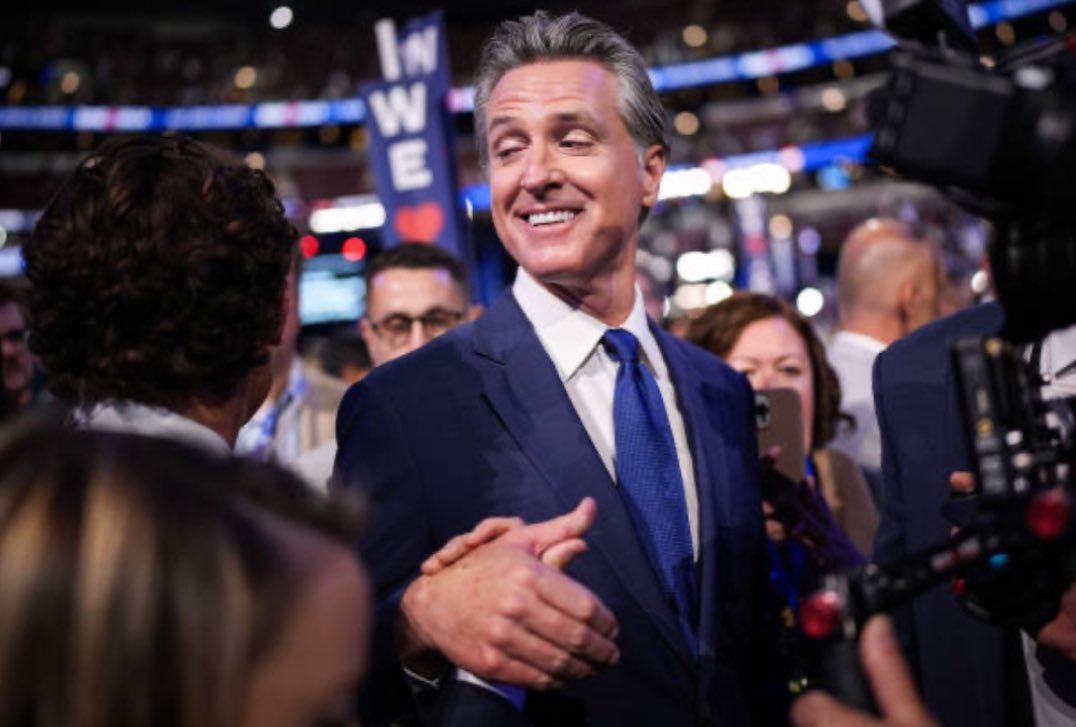 MediumSizeMeech's tweet photo. Gavin Newsom said “you saw how I ate that?” https://t.co/o2wp16KLK5