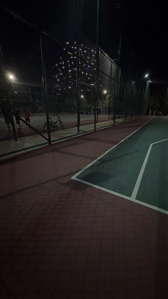bkhew_'s tweet photo. o basket https://t.co/NHko4EJ6DX