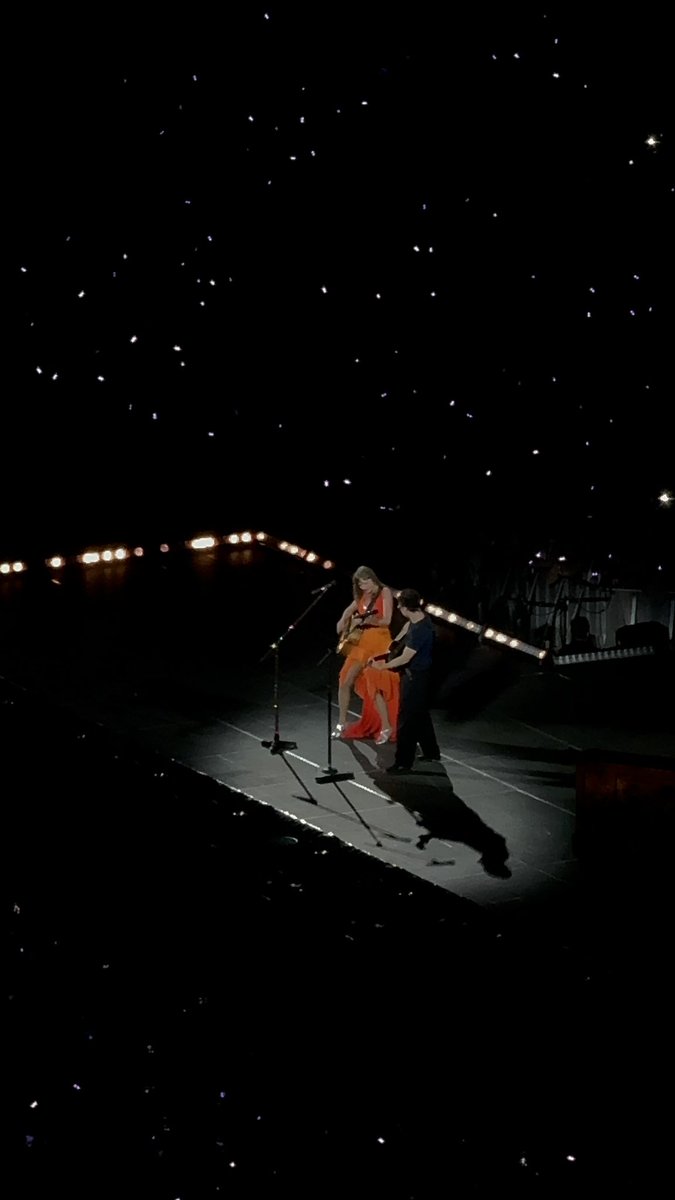 lucia_swiftiee's tweet image. I AM NEVER GONNA SHUT UP ABOUT THIS! DBATC X GETAWAYCAR WITH JACK!! #LondonTSTheErasTour @taylornation13