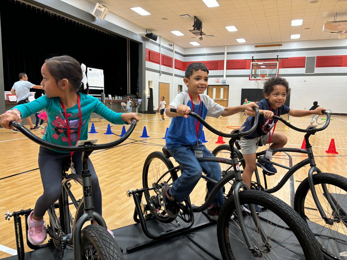 Nine13sports's tweet photo. Focus. Determination. Sportsmanship. and MORE! Students in @MrDsNoraGym1 class, at @NoraElem, are spending the week with our #KidsRidingBikes team and loving it! https://t.co/6RbvDQV089