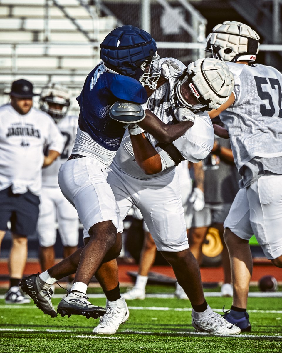 lorenziniphotog's tweet photo. Flower Mound Varsity football practice photos from 8/17/24 (Saturday) are posted: https://t.co/pXJvPgU1mC https://t.co/ddvjWMXvtJ