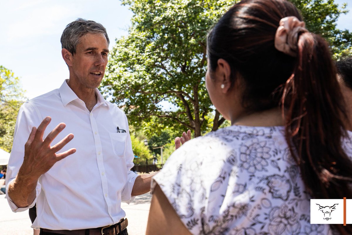 Former U.S. Rep. Beto O’Rourke visited campus on Monday to speak with students about voter registration and the upcoming presidential election.
(🖋️: <a href="/amandaLaldridge/">Amanda Aldridge</a> &amp; <a href="/hjgarcia0/">hannah garcía 🧸</a>)
(📸: Joel Solis)
theshorthorn.com/news/beto-o-ro…