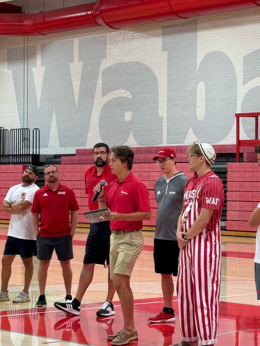 wabashathletics's tweet photo. Getting the 2024-2025 season off to a strong start! Freshmen scholar-athletes met members of the coaching staff and athletics administration and heard from current Wabash scholar-athletes and Dr. Andy Walsh '14, Director of Counseling &amp; Sport Psychology at Purdue. https://t.co/4FhZJYNNBJ